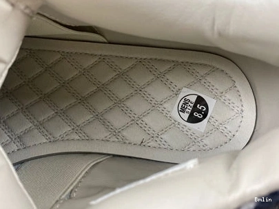 Bmlin Shoes WellDesigned 4 813191- 3934 Retro Jordan 1026